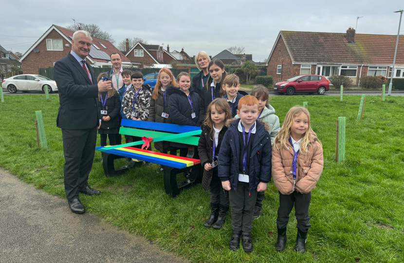 Graham Stuart MP cutting ribbon Keyingham Primary School