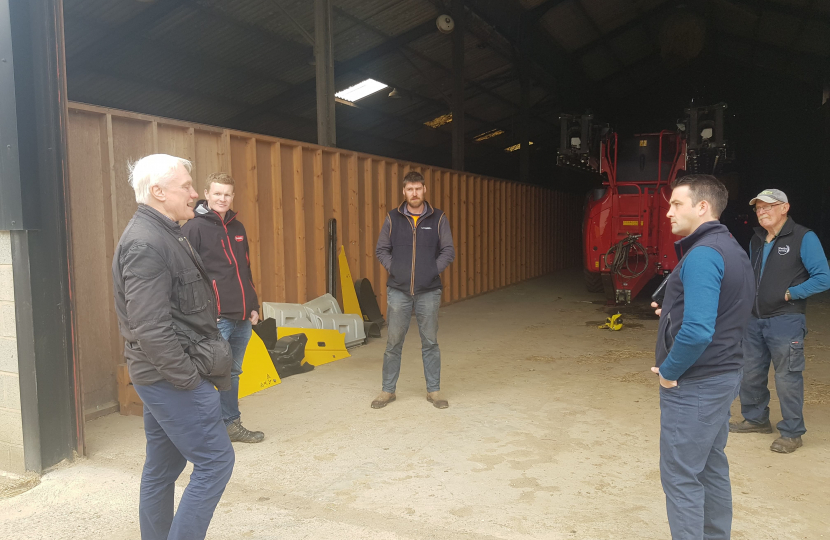 Graham talking with Tom Screeton, Guy Shelby, James Hopwood & Chris Shelby